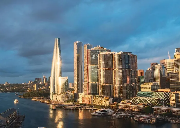 Luxury Bay View Apartment - Darling Harbour